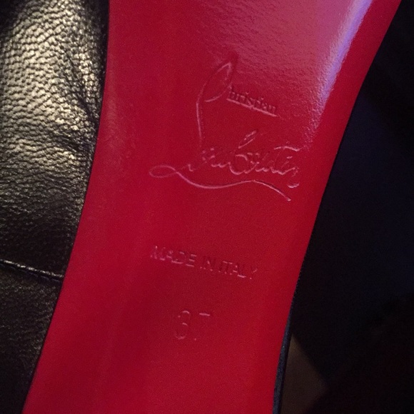⛔️⛔️⛔️ SOLD Christian Louboutin Very Prive - Picture 6 of 7